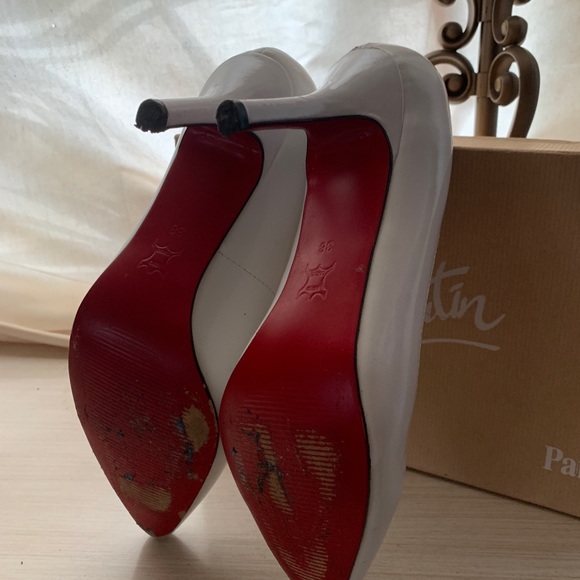 Christian Louboutin white pumps size 38 eu 8 US - Picture 3 of 3
